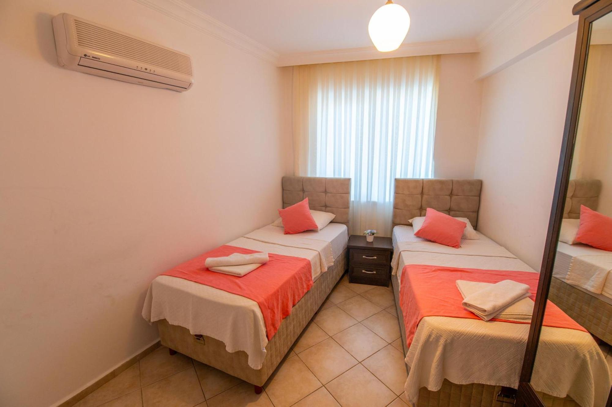 Sunset Beach Villas And Apartments Fethiye Eksteriør bilde