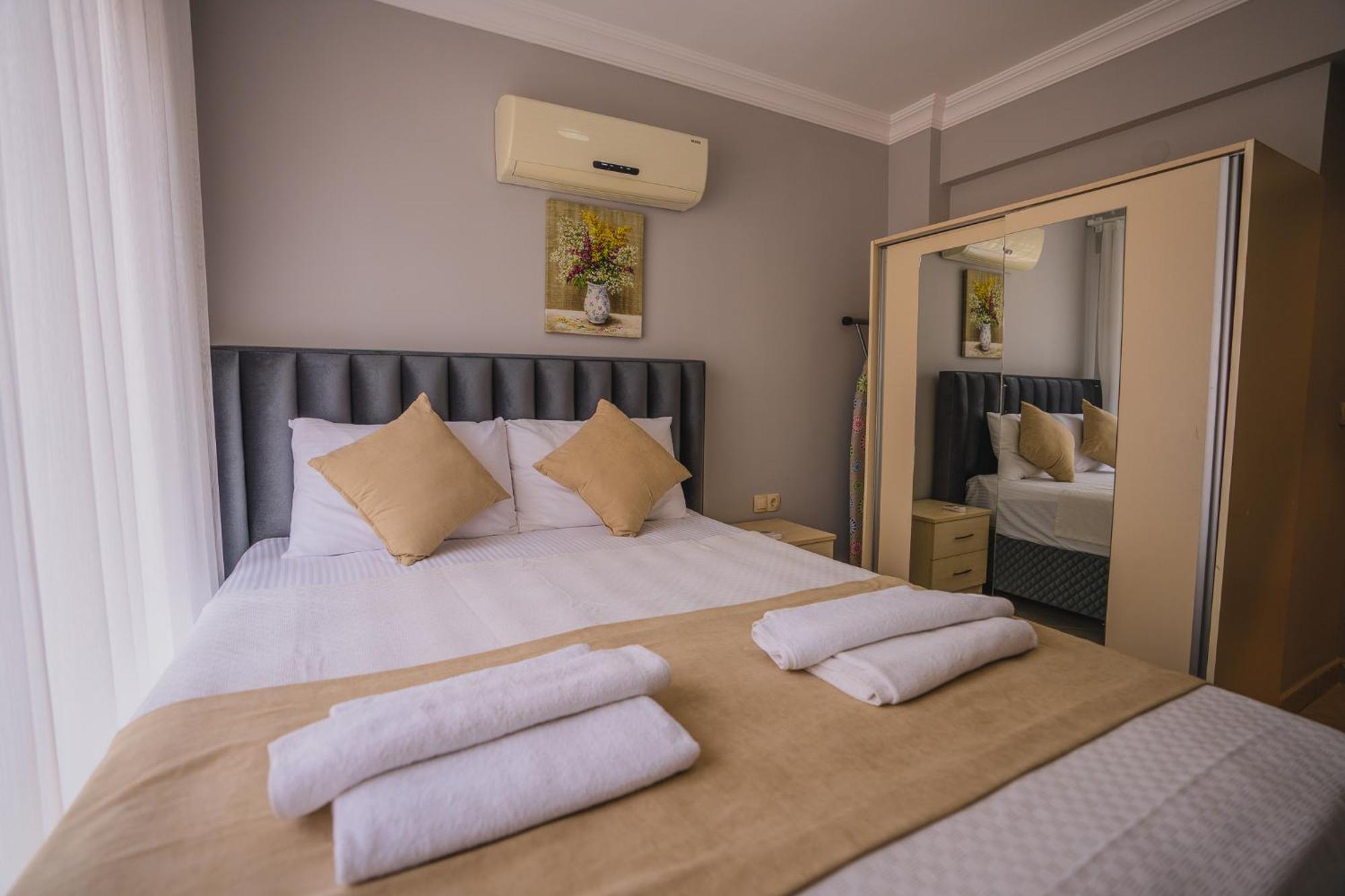 Sunset Beach Villas And Apartments Fethiye Eksteriør bilde