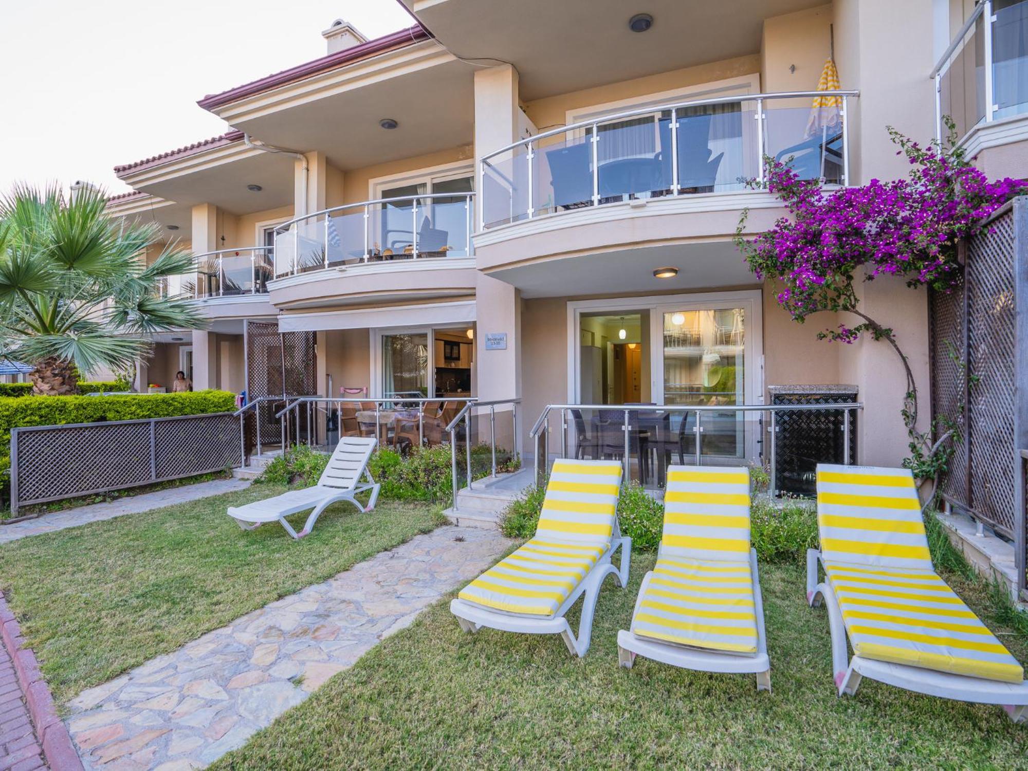 Sunset Beach Villas And Apartments Fethiye Eksteriør bilde
