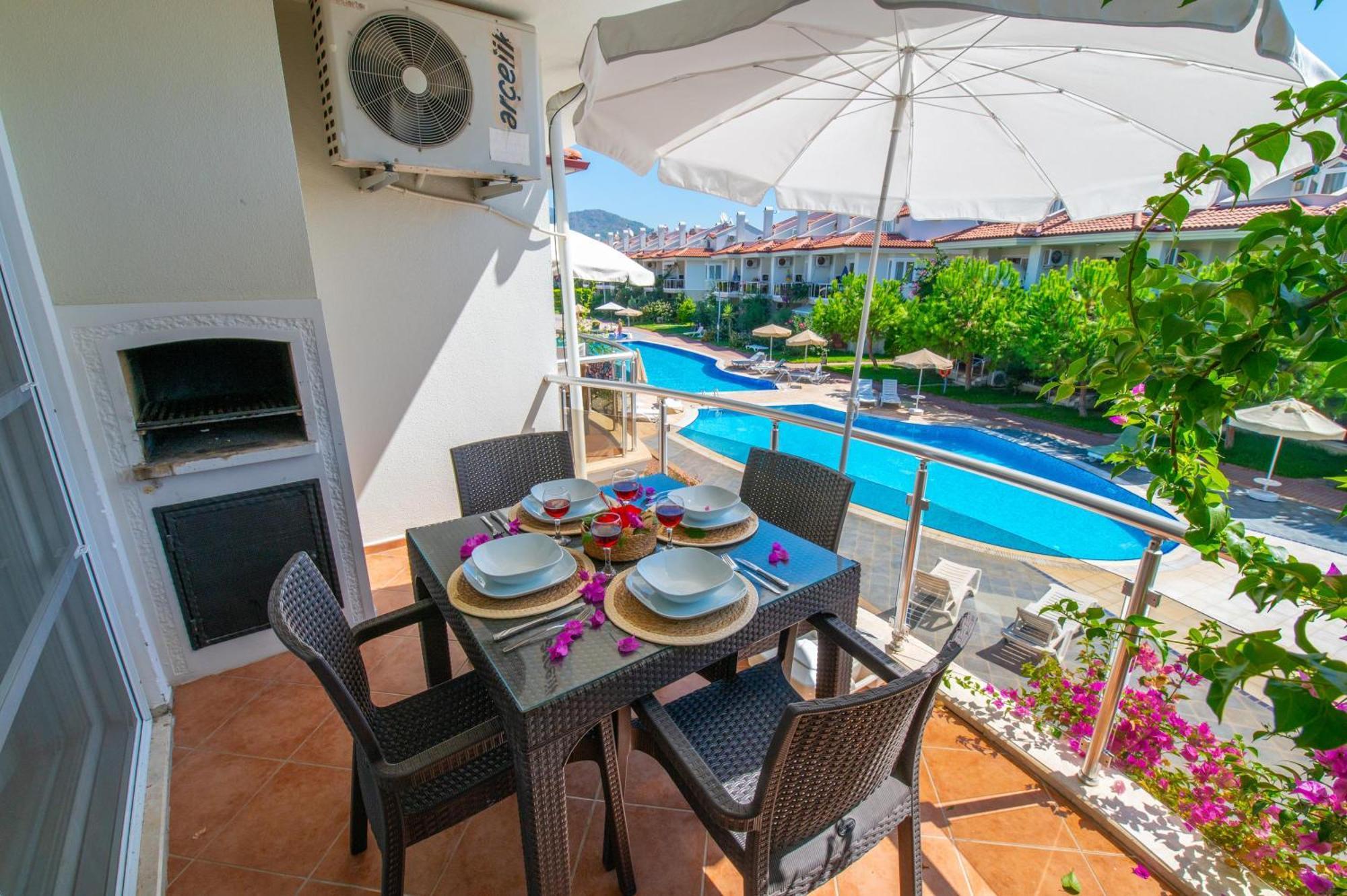 Sunset Beach Villas And Apartments Fethiye Eksteriør bilde