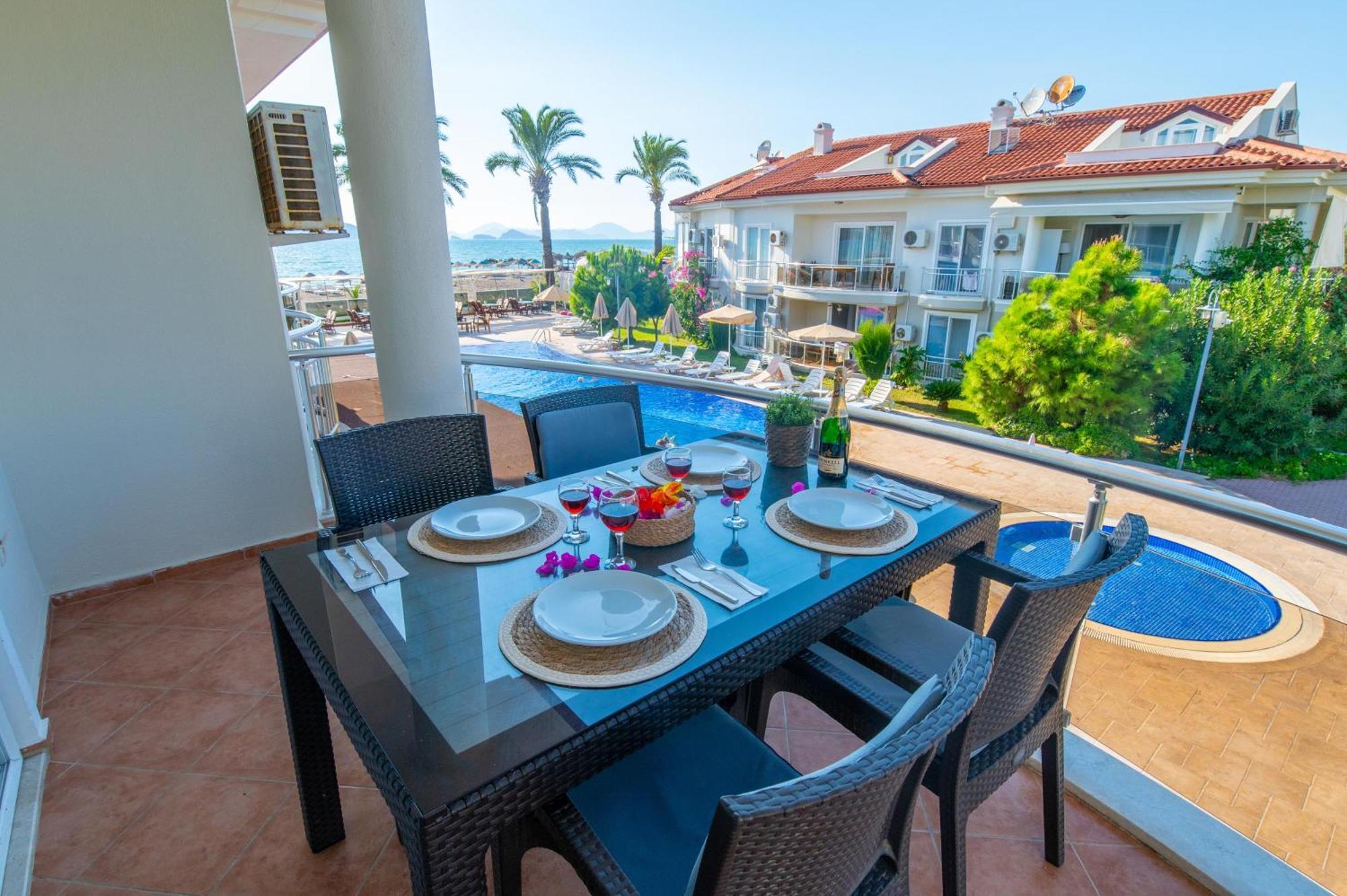 Sunset Beach Villas And Apartments Fethiye Eksteriør bilde