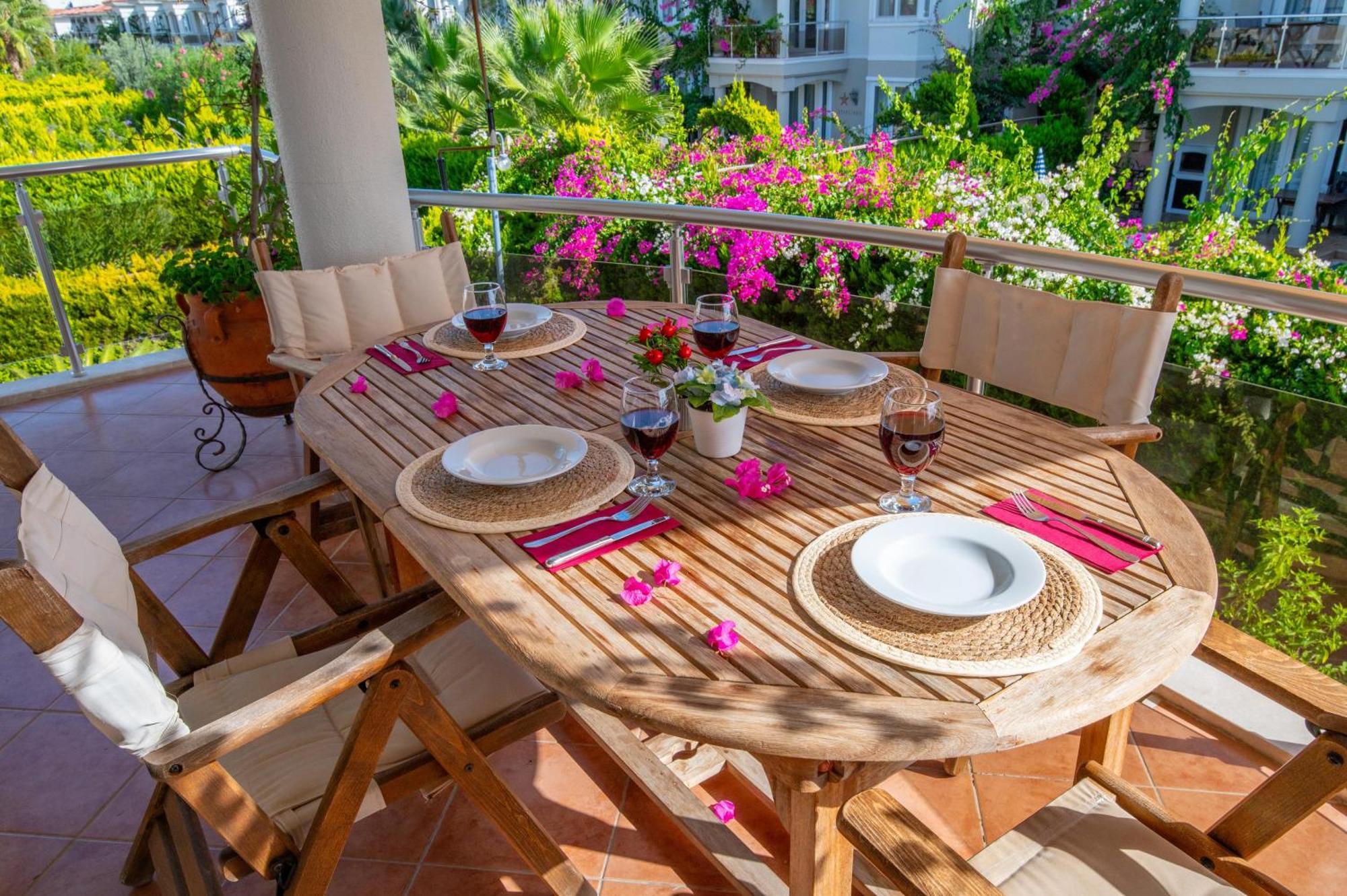 Sunset Beach Villas And Apartments Fethiye Eksteriør bilde
