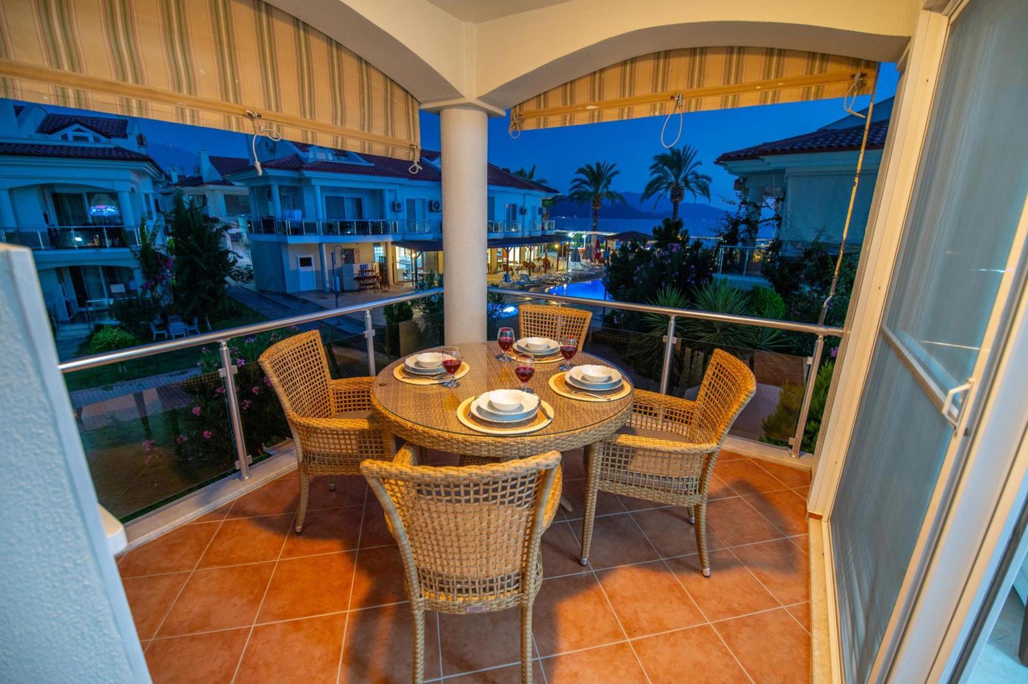 Sunset Beach Villas And Apartments Fethiye Eksteriør bilde