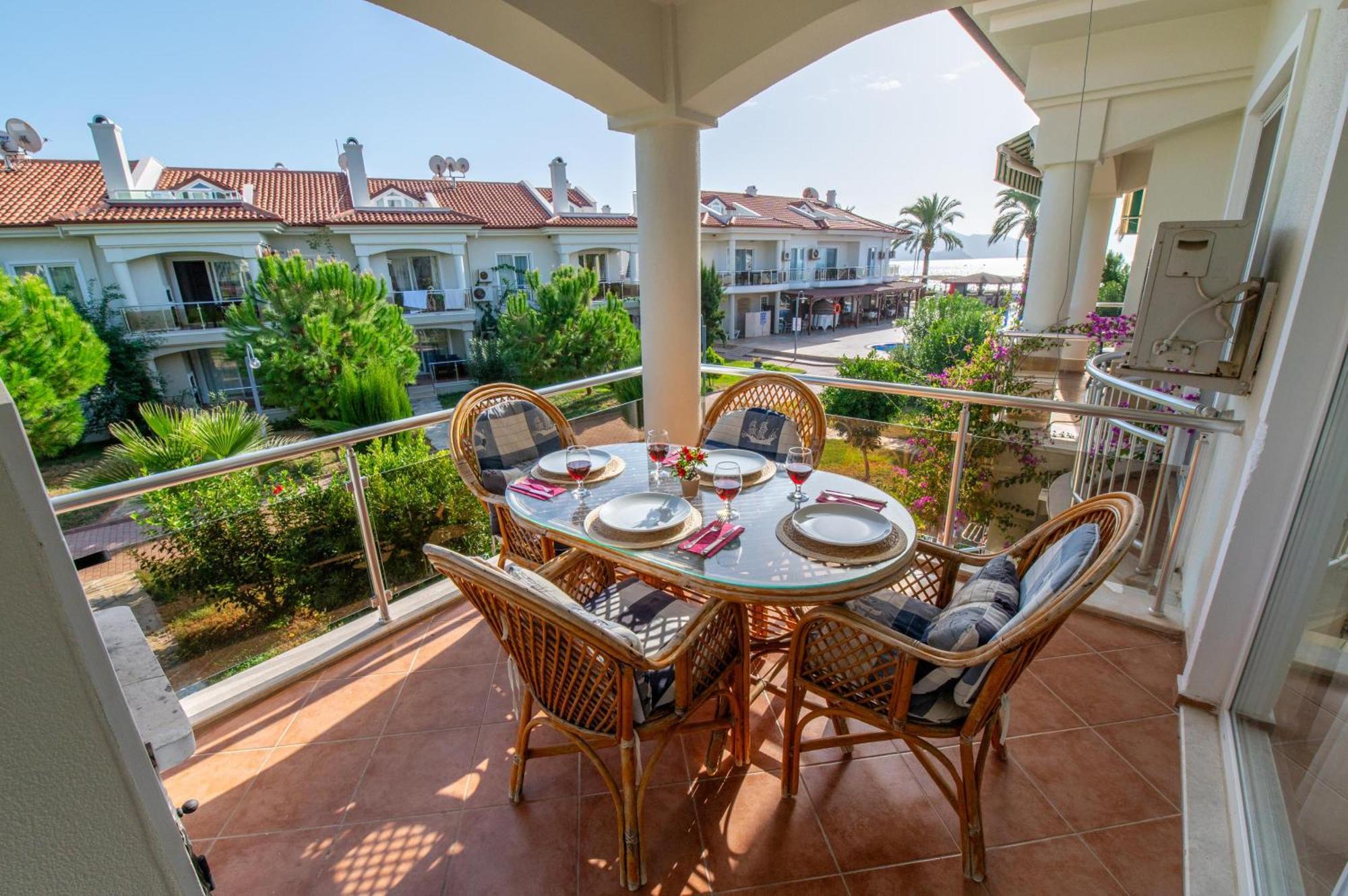Sunset Beach Villas And Apartments Fethiye Eksteriør bilde