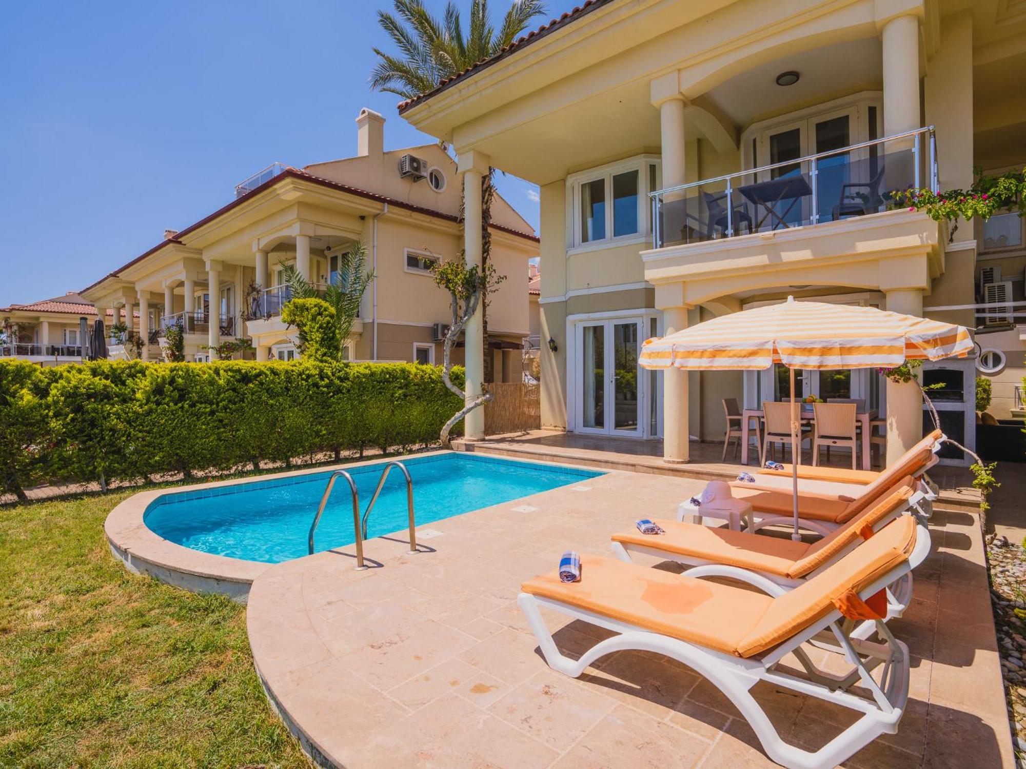 Sunset Beach Villas And Apartments Fethiye Eksteriør bilde